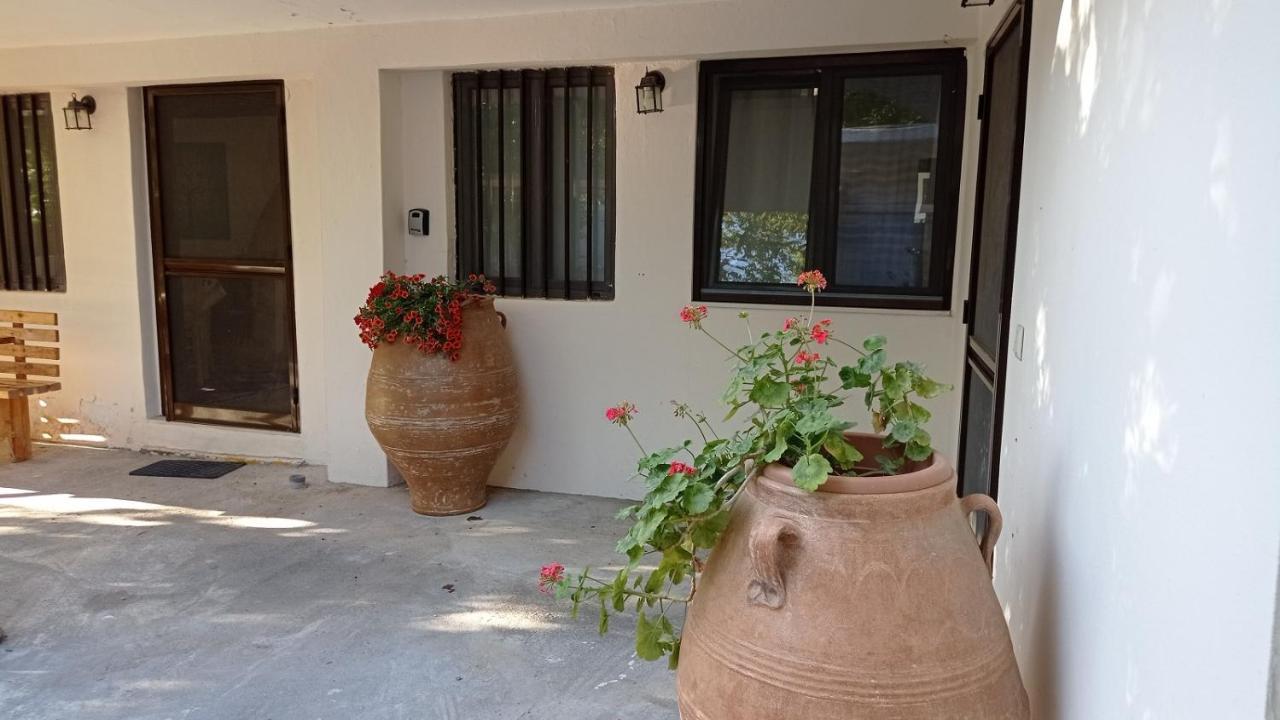 Villatzer - Traditional House With Fireplace And Garden Tzermiadon Bagian luar foto