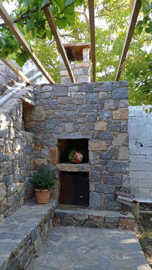 Villatzer - Traditional House With Fireplace And Garden Tzermiadon Bagian luar foto